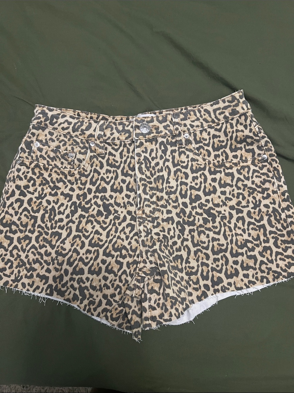 Madden Girl Leopard High-Waist shorts